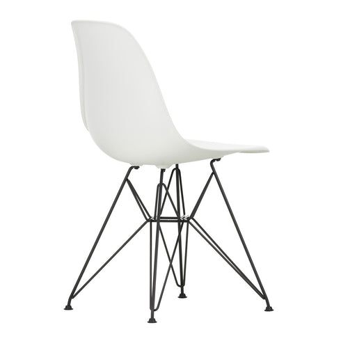 Cadeira Eames DSR em Plástico / Base Preta